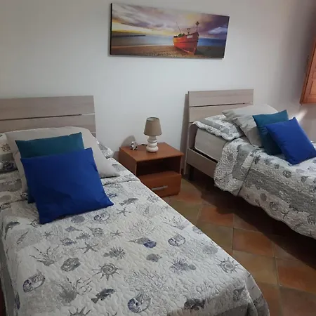 Zahra Casa Vacanze Holiday home *